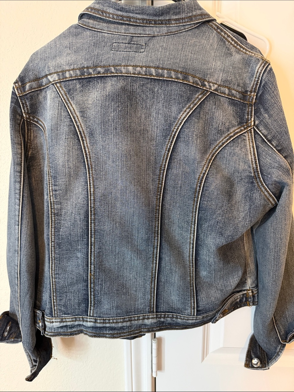 Earl Jeans Studded Blue Denim Jean Jacket - Picture 4 of 4